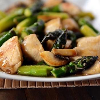 Ginger Chicken and Asparagus Stir-Fry