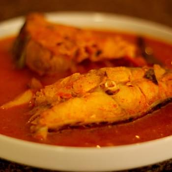 Meen Kuzhambu | Fish Curry in Tamarind and Coconut Sauce