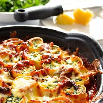 Baked Spinach and Ricotta Rotolo
