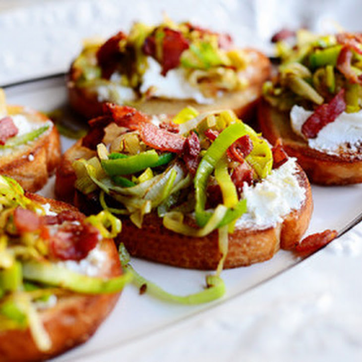 Bruschetta with Leeks, Goat Cheese, and Bacon Recipe