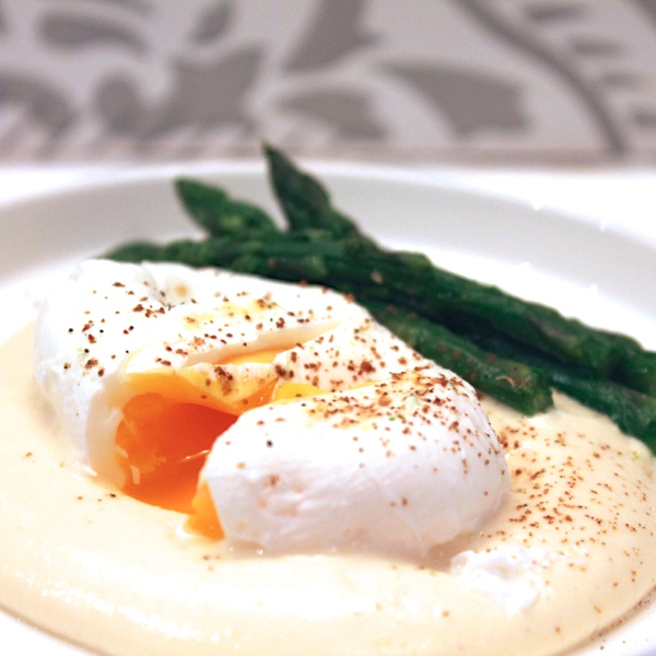 Asparagus with Poached Eggs on Parmesan Fondue Recipe