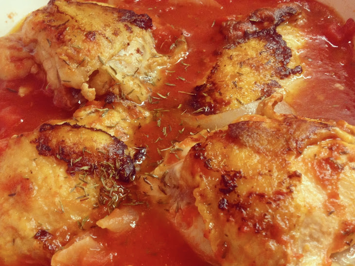 Braised Chicken Thighs with Tomatoes and Garlic Recipe