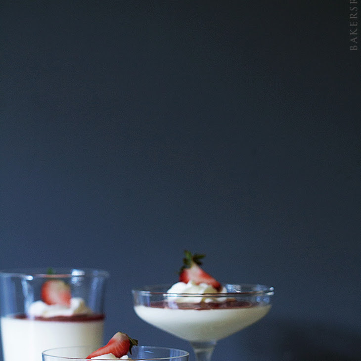 Vanilla Panna Cotta with Strawberry Sauce Recipe