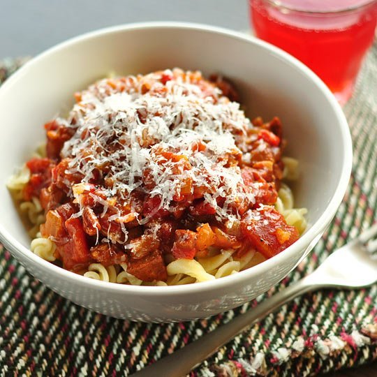 Quick Weeknight Tomato Sauce With Pasta Recipe