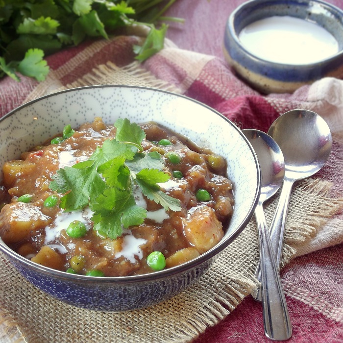 Slow Cooker Indian Curry Potato Soup with Cashew Cream Recipe