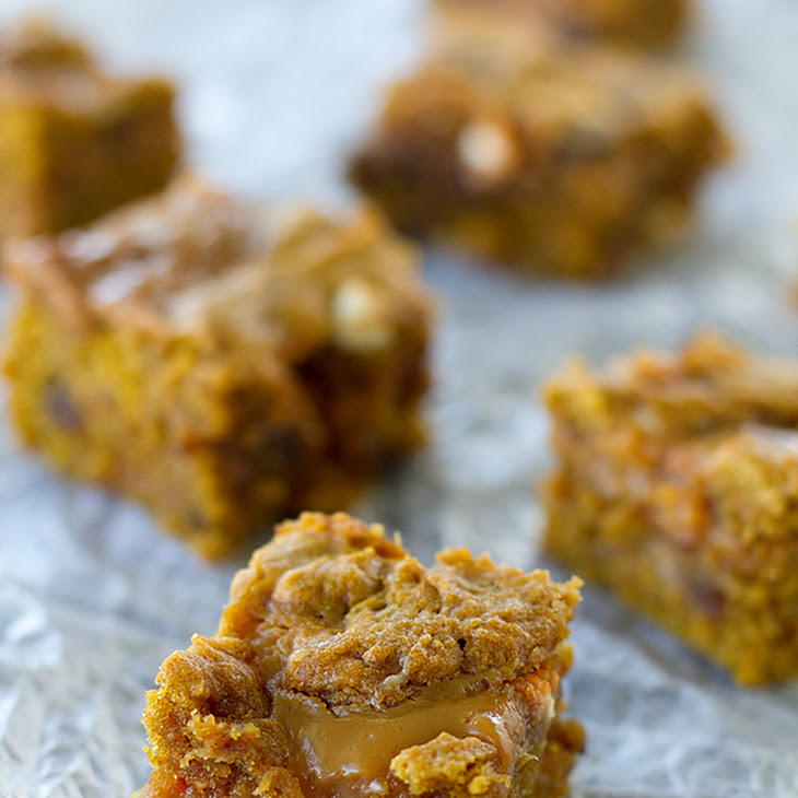 Loaded Caramel Pumpkin Blondies Recipe 