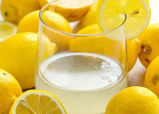 How to Make Lemon Water