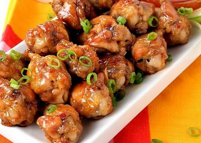 Crispy, Sweet and Spicy Chicken Wings