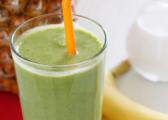 Skinny Green Tropical Smoothie